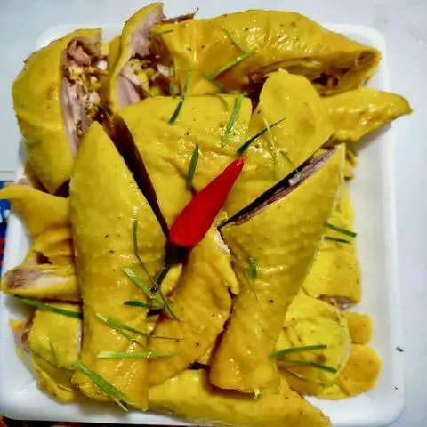 Hình ảnh Mẹ Gấu - Gà Ủ Muối - Nguyễn Văn Lượng