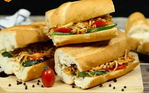 Hình ảnh Dì Chín - Bánh Mì & Xôi Mặn - Lê Văn Khương