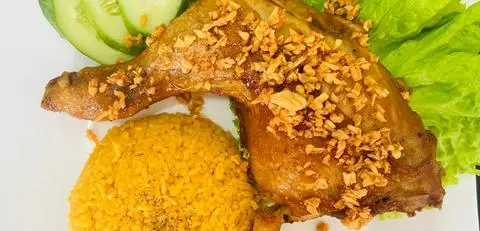 Hình ảnh Cơm Gà Xối Mỡ TingTongs