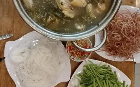 Hình ảnh Lẩu Gà Lá É Phú Yên - Lãnh Binh Thăng