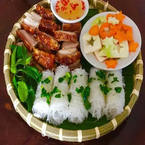 Hình ảnh Bánh Hỏi Heo Quay & Cháo Lòng - Nguyễn Quang Bích