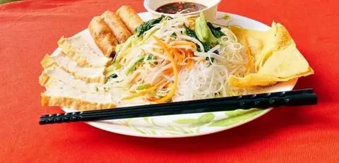 Hình ảnh Bún & Nui Xào Chay - Bùi Hữu Nghĩa
