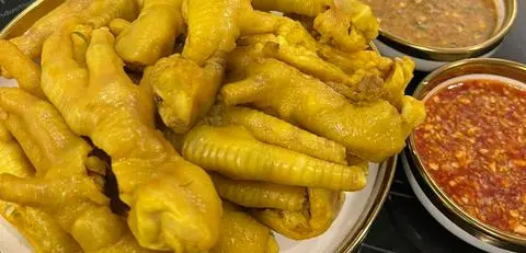 Hình ảnh Gà Ủ Muối Hoa Tiêu