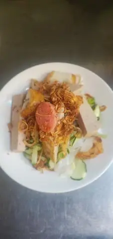 Hình ảnh Bánh Ướt Nóng Cô Sương - Ung Văn Khiêm