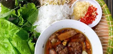 Hình ảnh Cổ Ngư Quán - Bún Chả Hà Nội - Cách Mạng Tháng 8