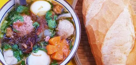Hình ảnh Bếp Của Ngoại - Mỳ Trộn & Bánh Mì - Phạm Văn Đồng