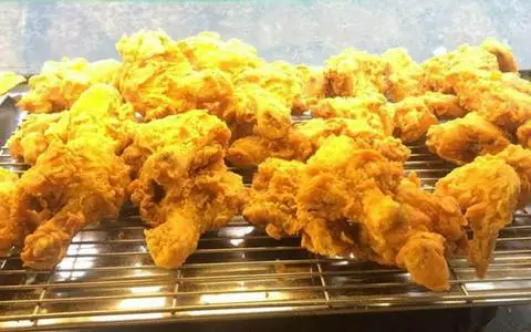 Hình ảnh An Vi - Gà Rán & Khoai Lang Lắc - Kênh Tân Hóa