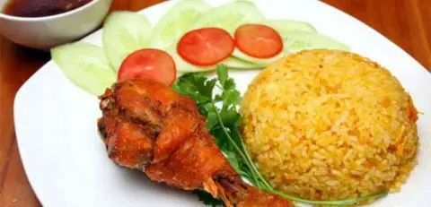 Hình ảnh Cơm Gà Xối Mỡ 491 - Nguyễn Đình Chiểu