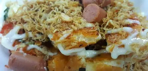 Hình ảnh Bánh Mì Nướng Muối Ớt Cô Năm 281 - Đường 3/2