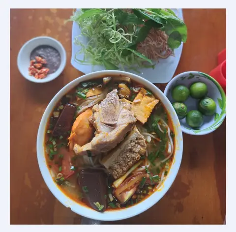 Hình ảnh Quán Minh Cận - Bún Riêu Cua Đồng Gia Truyền - Phạm Thế Hiển