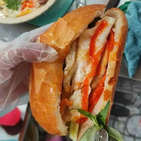 Hình ảnh Tiệm Bánh Mì 37 - Đường Số 18