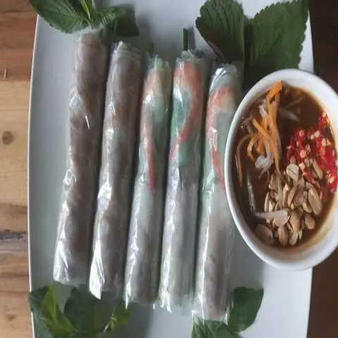 Hình ảnh Gỏi Cuốn & Bò Bía Cô Tám - Đường 16