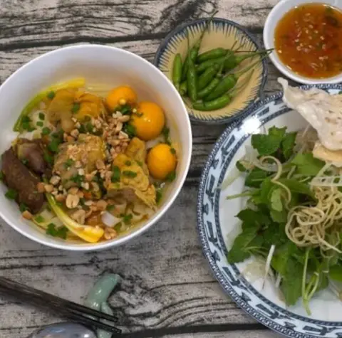 Hình ảnh Mì Quảng Võ Gia - Lâm Văn Bền