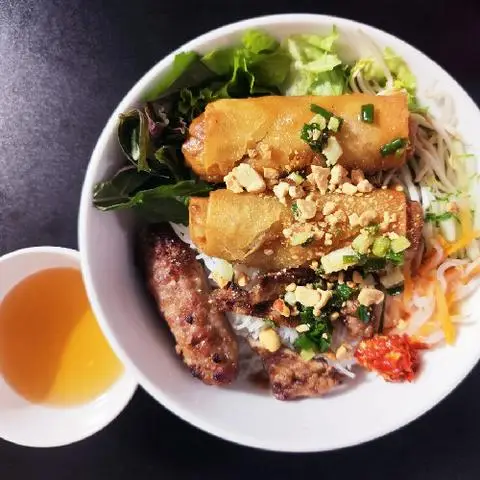 Hình ảnh Lucky - Bún Thịt Nướng & Ăn Vặt - An Dương Vương