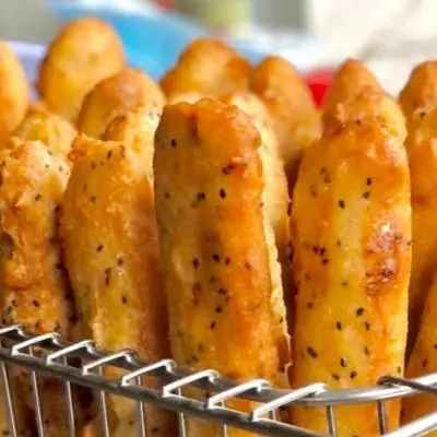 Hình ảnh Chuối Chiên Cô Hồng - Lê Ngân