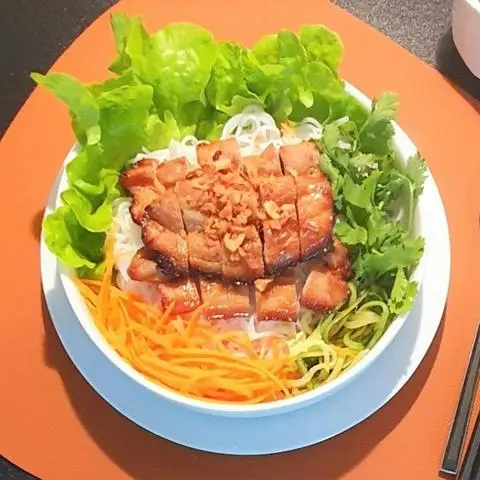 Hình ảnh Bún Thịt Xào & Bún Thịt Nướng Cô Ly - Đường 18