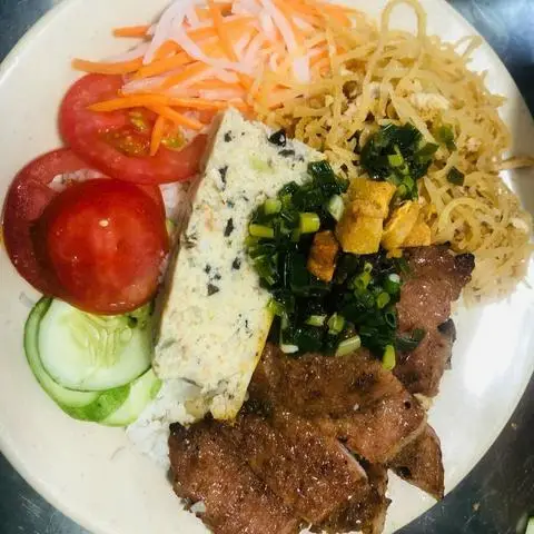 Hình ảnh Cơm Tấm Cây Me - Đường Số 1