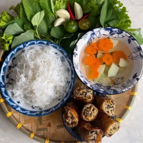 Hình ảnh Bún Chả Hà Nội - Song Hành Xa Lộ Hà Nội