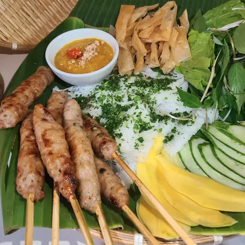 Hình ảnh Nem Nướng Bà Sáu - Phạm Văn Đồng