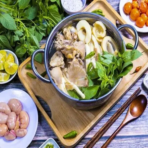 Hình ảnh Quán Xứ Nẫu - Lẩu Gà Lá É - Tên Lửa
