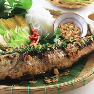 Hình ảnh Nghĩa - Cá Lóc Nướng Tuyết, Cá Cam Nướng Muối Ớt & Gà Ác Nướng Lá Chanh - Vườn Lài