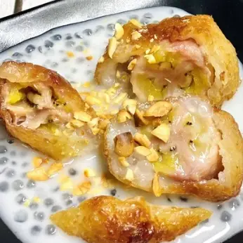 Hình ảnh Chè Chuối Nướng Nước Cốt Dừa - Lê Thánh Tôn 