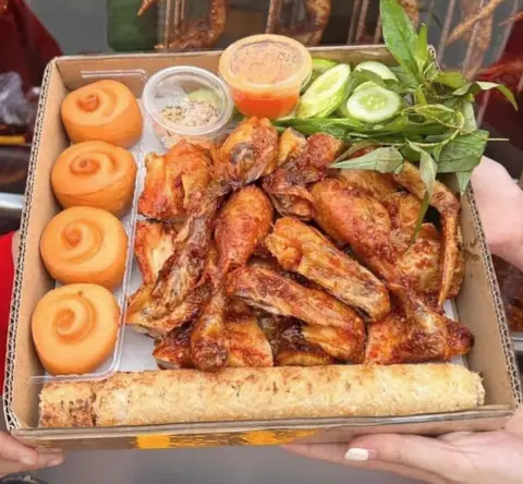 Hình ảnh Gà Quay Cơm Lam Thiên Phúc 79 - Quốc lộ 50