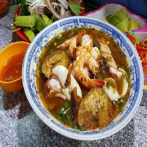 Hình ảnh Cô Bông - Bún Mắm - Chợ Tân Định