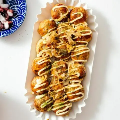 Hình ảnh Takoyaki - Ẩm Thực Osaka - Tuệ Tĩnh 