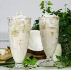 Hình ảnh Phương Chi - Chè Dừa Dầm Hải Phòng - Lý Chiêu Hoàng
