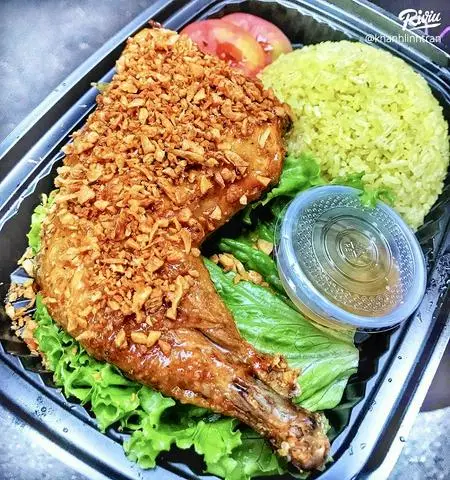 Hình ảnh Cơm Gà & Mì Trộn Huỳnh Như - Bùi Tư Toàn