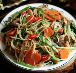 Hình ảnh Út - Hủ Tiếu Xào & Mì Giòn Xào - Tô Hiệu