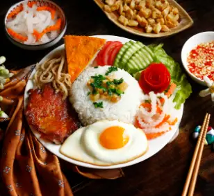 Hình ảnh Cơm Tấm & Gỏi Vịt Chú Hòa - Bùi Văn Thêm