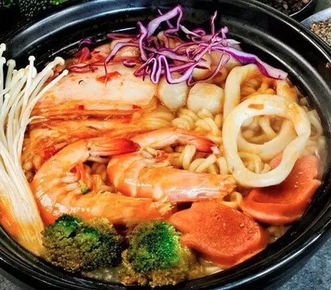 Hình ảnh Mì Cay Solo - Trà Sữa & Ăn Vặt - Nguyễn Thị Thử