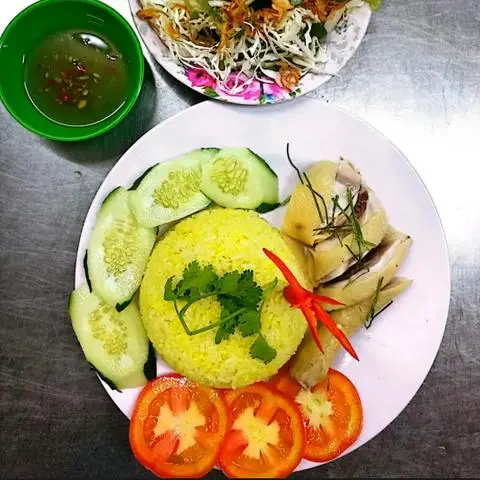 Hình ảnh Cơm Gà Ta Bảo Ngọc - Kem Ống - Bình Chiểu