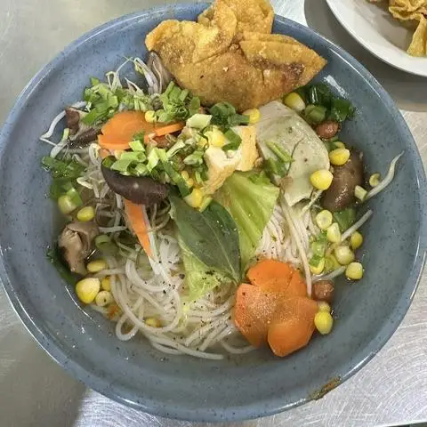 Hình ảnh Chay Hoa Sen - Cơm Chay Tự Chọn - Nguyễn Thái Bình