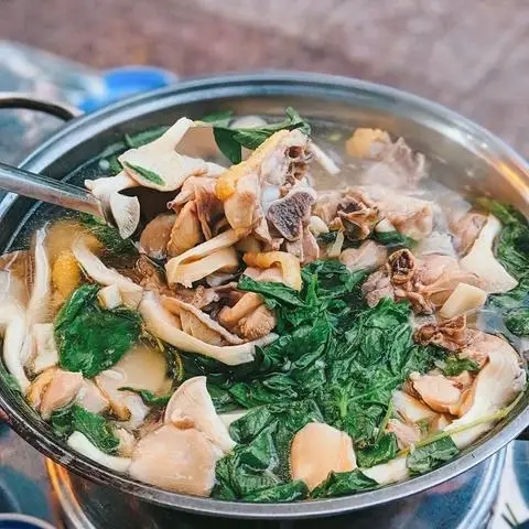 Hình ảnh Lẩu Gà Lá É Hoa Vàng - Nguyễn Xiển