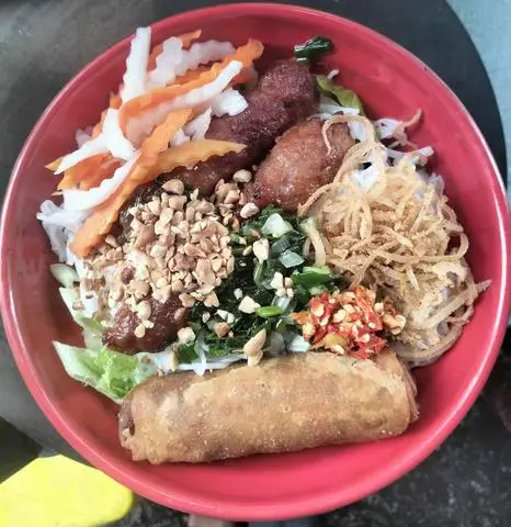 Hình ảnh Bún Thịt Nướng & Nem Nướng Chả Giò Khánh Vy - Phạm Đình Hổ