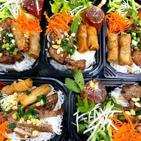 Hình ảnh Bún Thịt Nướng Của Mẹ - Bún Thịt Nướng - Thống Nhất