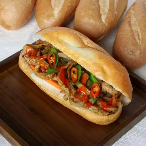 Hình ảnh Bánh Mì Bếp Linh - Huỳnh Tấn Phát