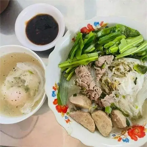 Hình ảnh Phở Tư - Lạc Long Quân