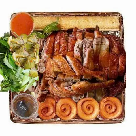 Hình ảnh Nguyên Nguyễn - Vịt Cỏ Nướng & Gà Ta Nướng Gia Truyền - Thoại Ngọc Hầu
