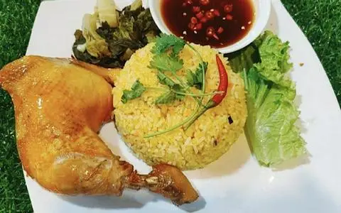 Hình ảnh Gà Ú Nu 2 - Cơm Gà Xối Mỡ - Trần Thị Nghỉ
