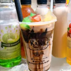 Hình ảnh Kaka - Trà Sữa & Chân Gà - Lê Trọng Tấn