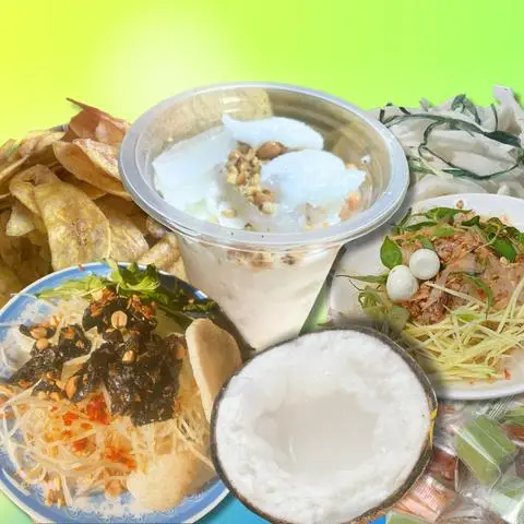 Hình ảnh Bánh Tráng Trộn Gỏi Khô Bò và Dừa Sáp Dầm Thốt Nốt - Bàu Cát 1