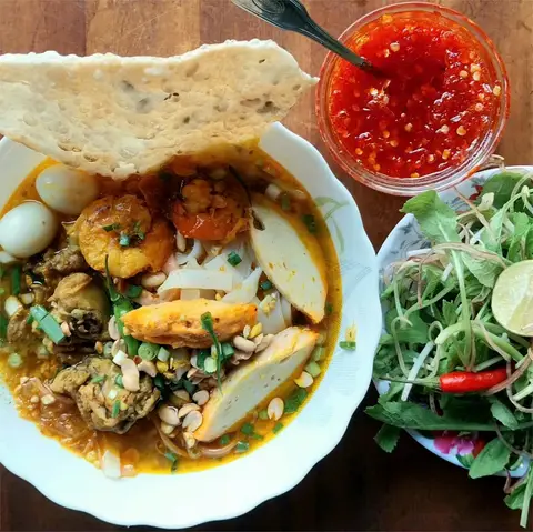 Hình ảnh Bánh Bèo & Mì Quảng Cô Thu - Lê Văn Lương