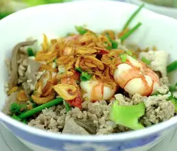 Hình ảnh Chị Thuyên - Hủ Tiếu & Bánh Canh - Huỳnh Văn Bánh