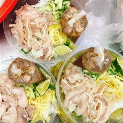 Hình ảnh Cơm Chiên Bảo Ngọc - Bún Mắm Nêm, Gỏi Cuốn & Bún Thịt Xào - Nguyên Hồng