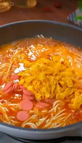 Hình ảnh Tasty Food - Mì Cà Chua & Bánh Hongkong - Lê Tấn Bê