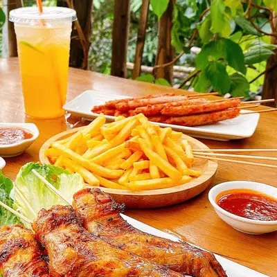 Hình ảnh Chân & Cánh Gà Nướng Tanka - Đại Cồ Việt